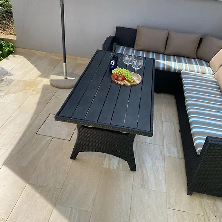 Apartament Rosanda *